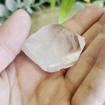 ROCK CRYSTAL rough stone